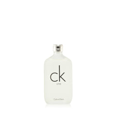 Une eau de toilette en spray pour femme et homme de CK