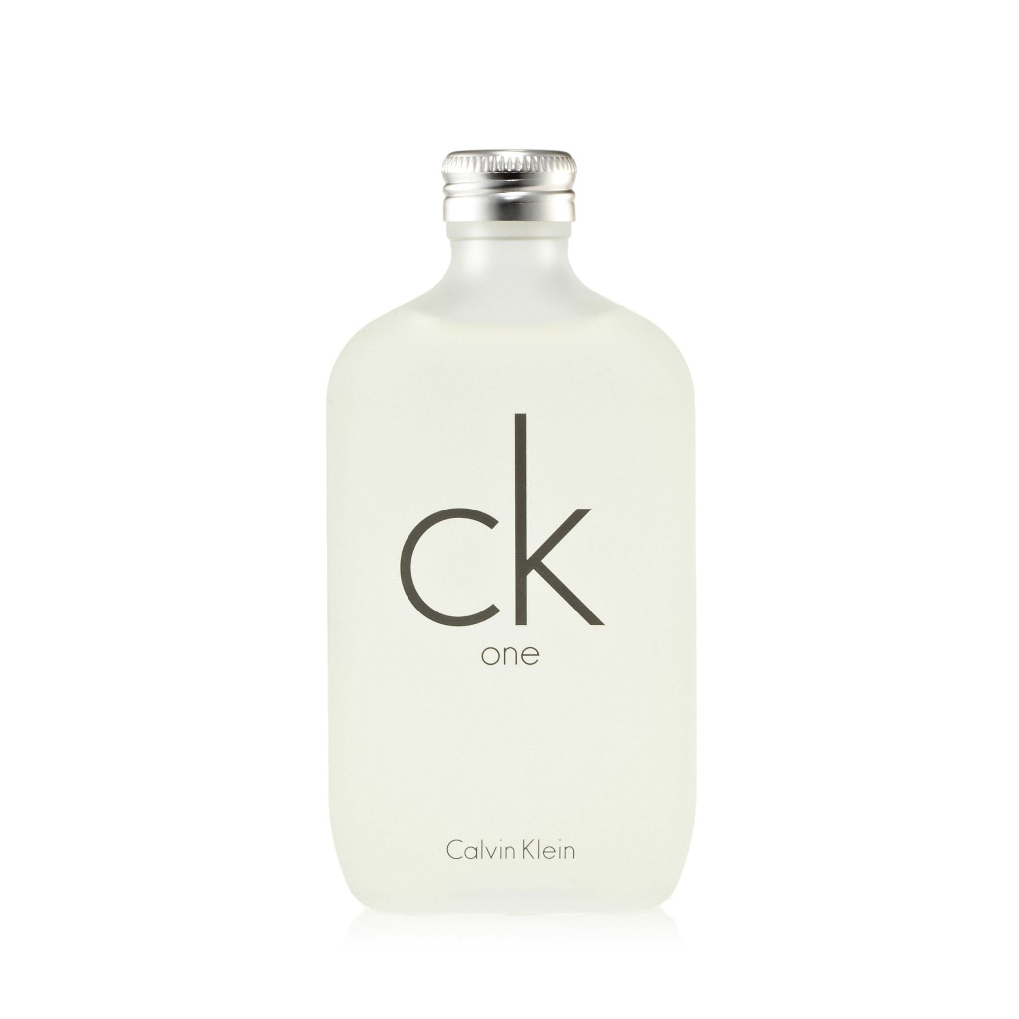 Une eau de toilette en spray pour femme et homme de CK