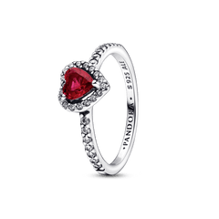 Bague coeur rouge agrandie