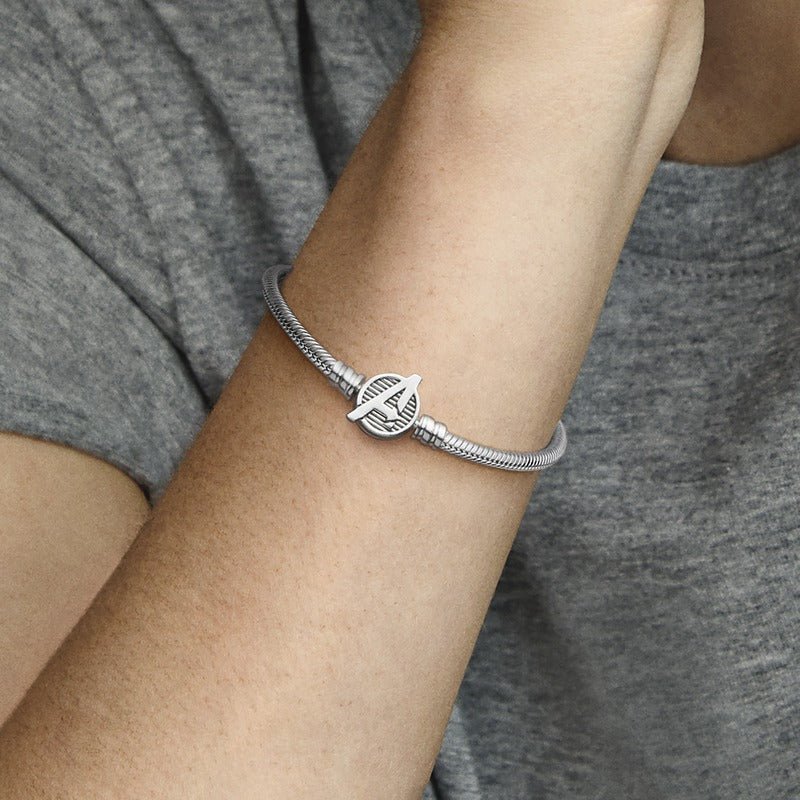 Pandora Moments Marvel's Avengers Logo Schlangenkettenarmband mit Verschluss